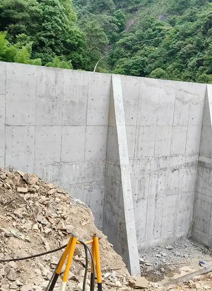 烟台牟平区重力式挡土墙